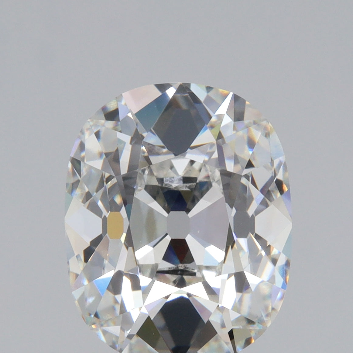 4.67ct | F/VVS2 Cushion Shape Old Mine Cut Lab Diamond (IGI)
