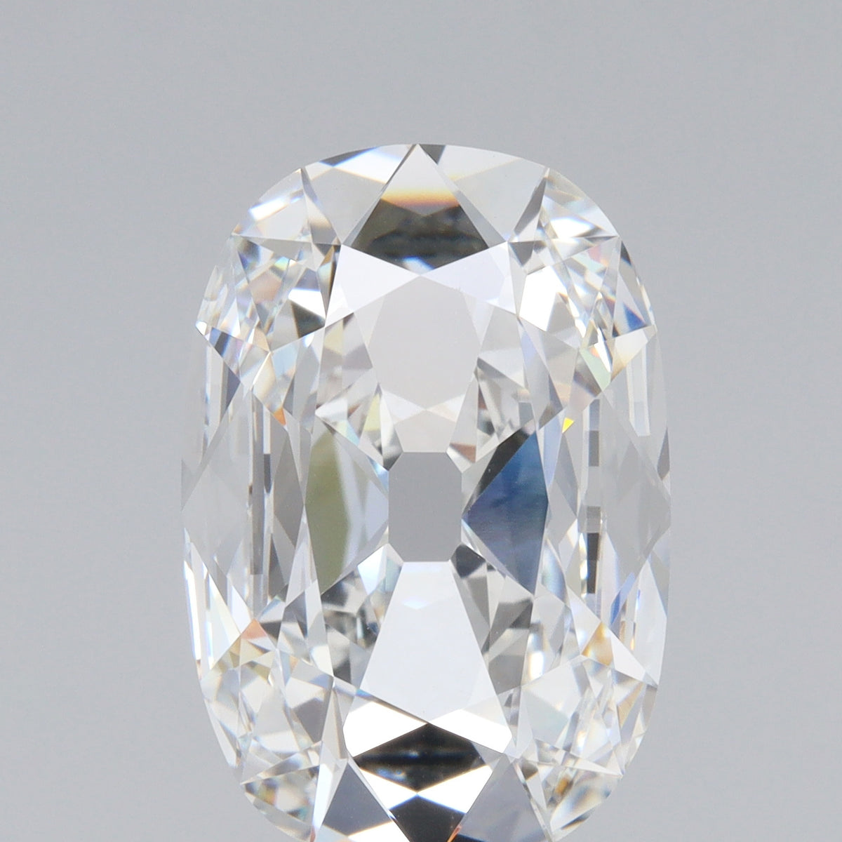 5.76ct | E/VVS2 Cushion Shape Old Mine Cut Lab Diamond (IGI)