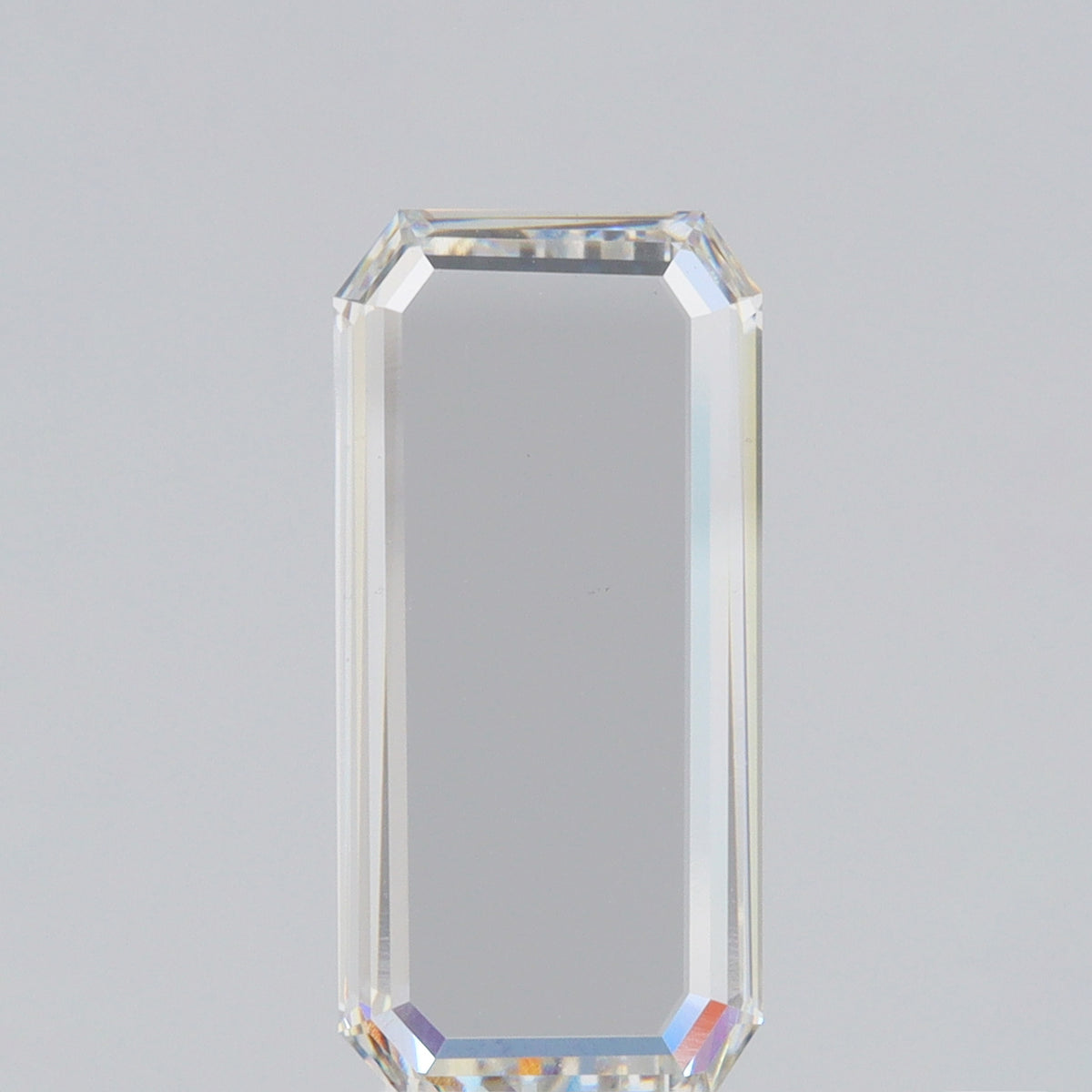2.46ct | G/VS1 Emerald Shape Portrait Cut Lab Diamond (IGI)-LITHOS Diamond