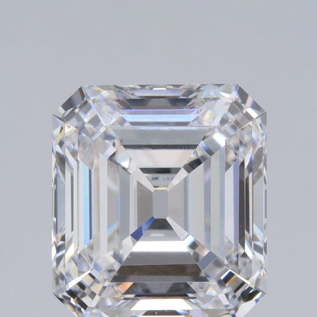 2.05ct | E/VVS2 Asscher Shape Step Cut Lab Diamond (IGI)-LITHOS Diamond