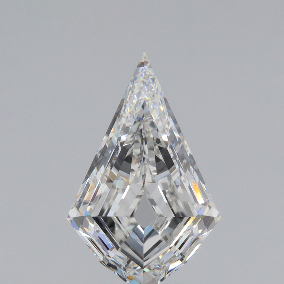 3.03ct | F/VVS2 Kite Step Cut Lab Diamond (IGI)-LITHOS Diamond