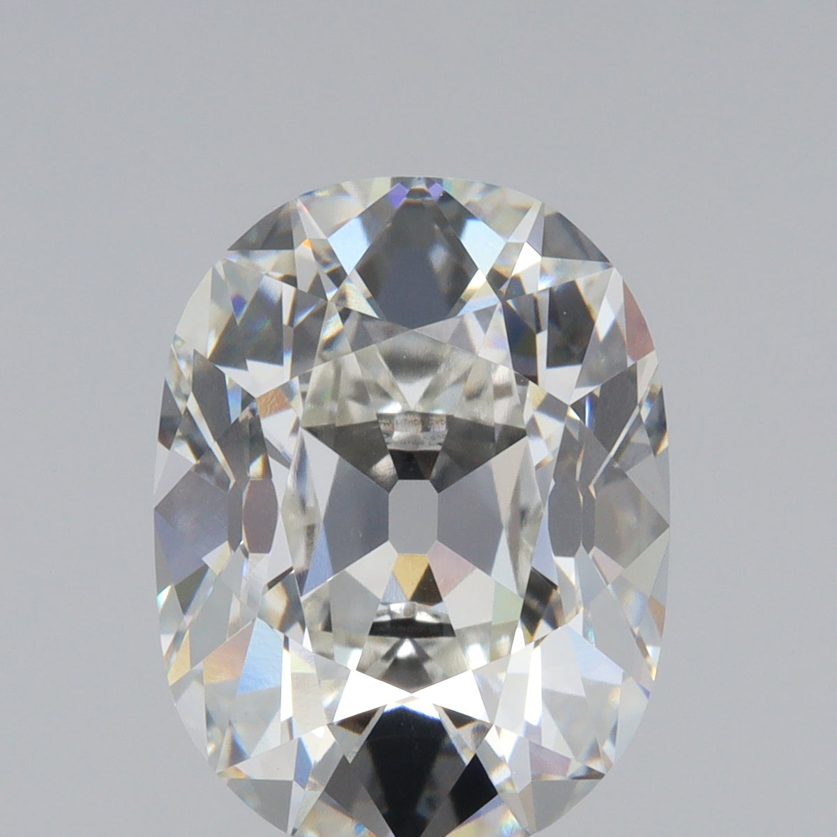 6.20ct | F/VVS2 Cushion Shape Old Mine Cut Lab Diamond (IGI)