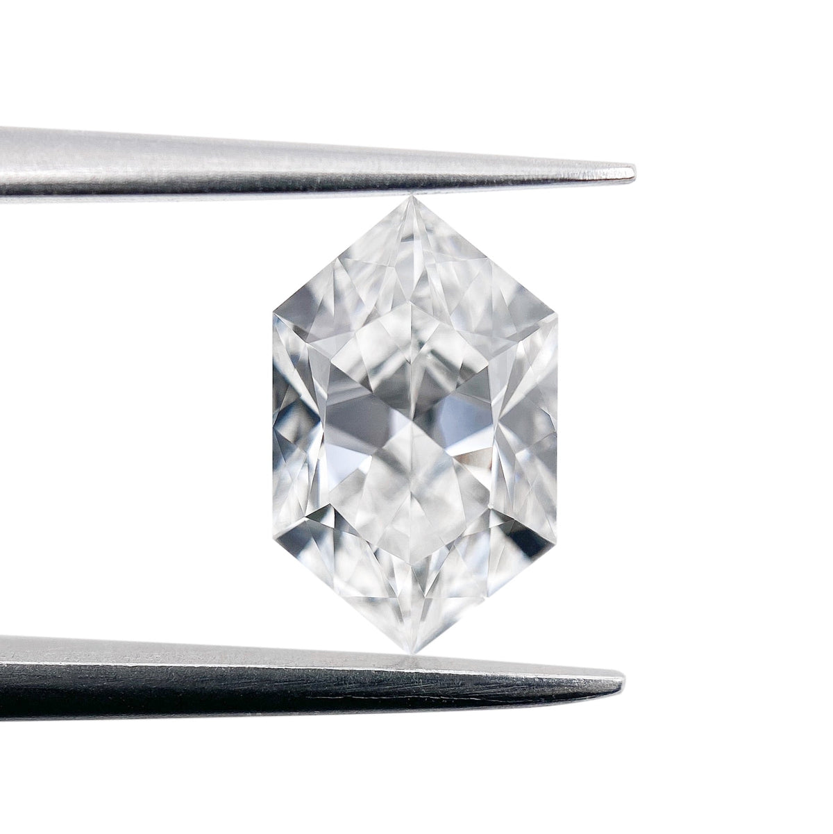 1.68ct | E/VS1 Hexagon Shape Brilliant Cut Lab Diamond (IGI)-LITHOS Diamond
