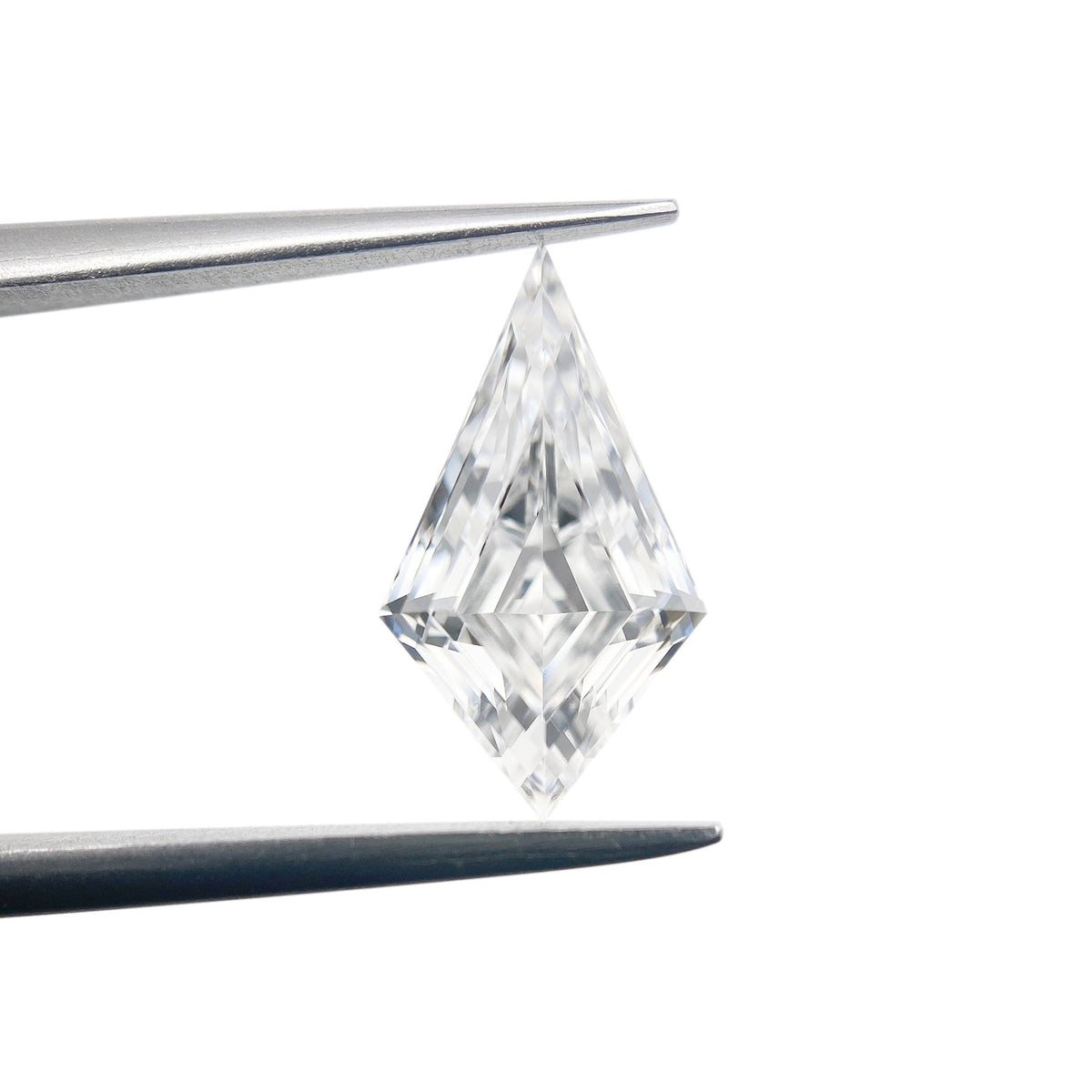1.83ct | D/VVS2 Kite Shape Step Cut Lab Diamond (IGI)-LITHOS Diamond