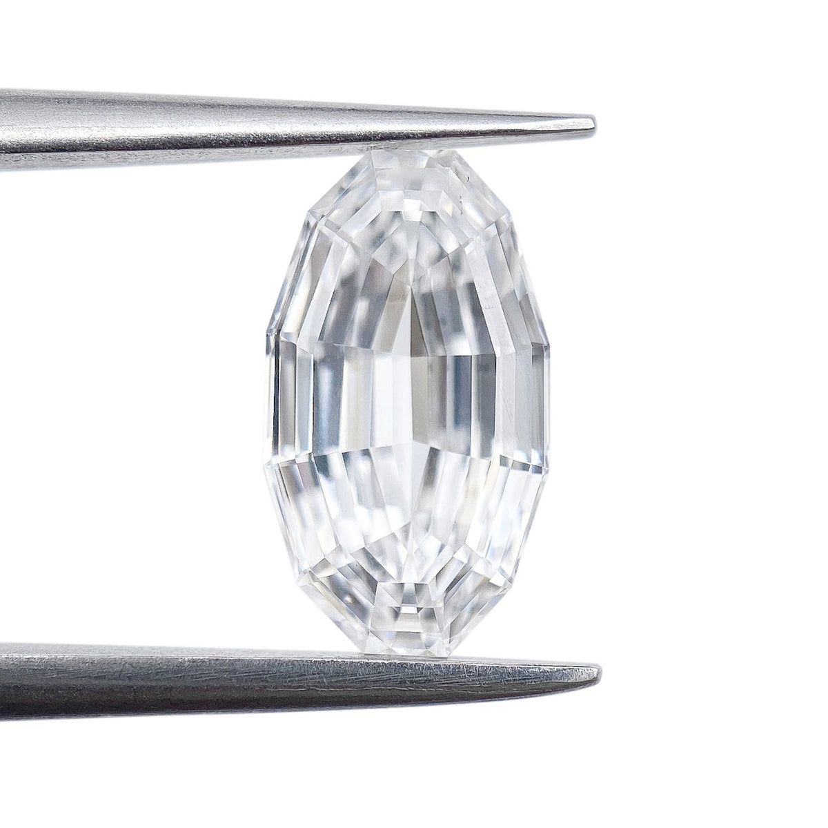 1.85ct | E/VS1 Oval Shape Step Cut Lab Diamond (IGI)-LITHOS Diamond