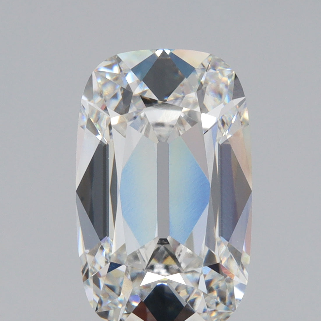 3.63ct | F/VVS2 Cushion Shape Old Mine Cut Lab Diamond (IGI)