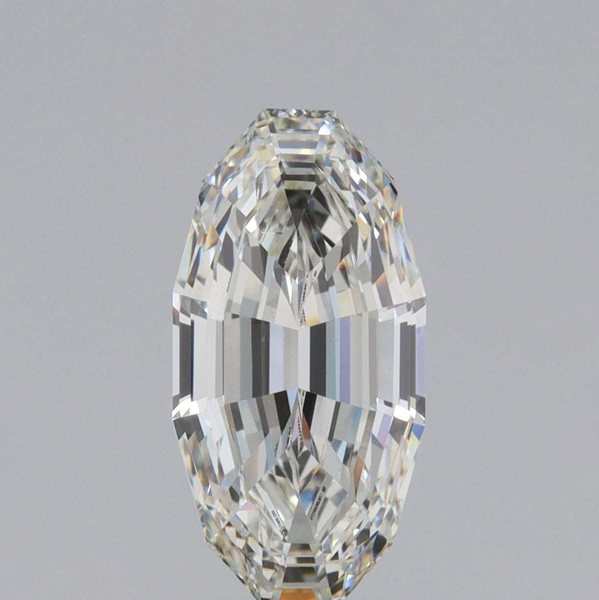 2.82ct | H/VS1 Oval Shape Step Cut Lab Diamond (IGI)