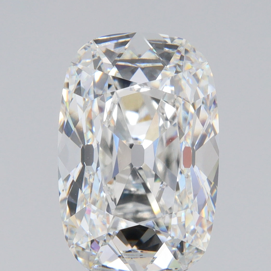 4.61ct | F/VVS2 Antique Cushion Shape Old Mine Cut Lab Diamond (IGI)