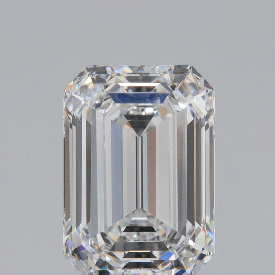 3.76ct | F/VS1 Emerald Shape Step Cut Lab Diamond (IGI)-LITHOS Diamond