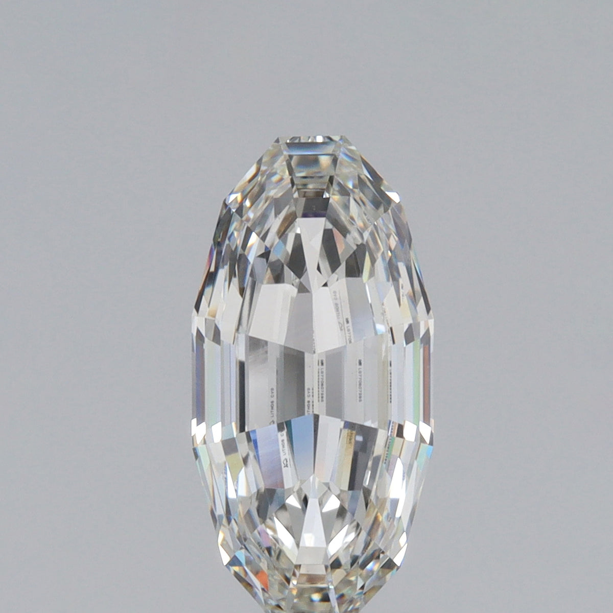 2.52ct | F/VVS2 Oval Shape Step Cut Lab Diamond (IGI)-LITHOS Diamond