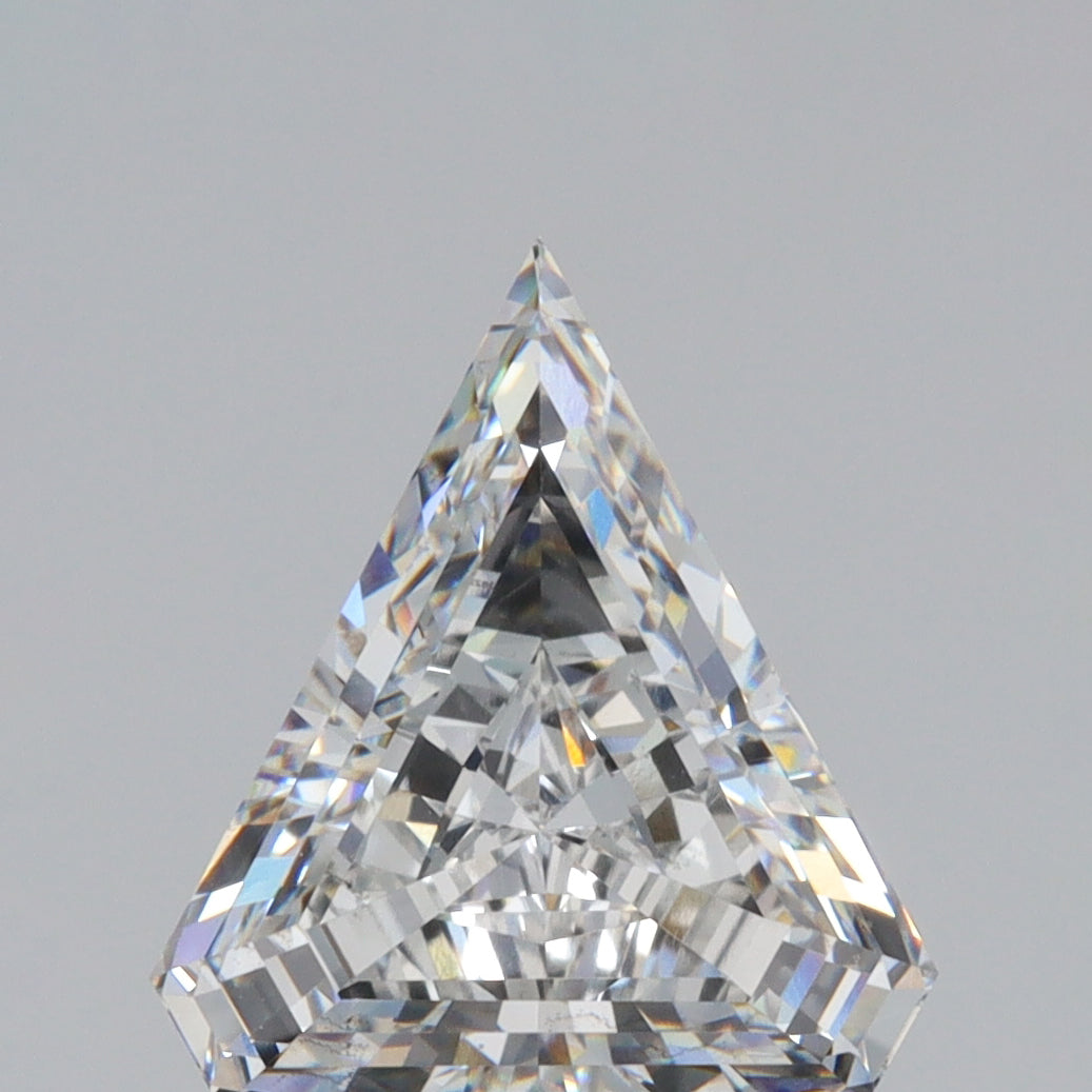 3.02ct | E/VS2 Shield Shape Step Cut Lab Diamond (IGI)-LITHOS Diamond