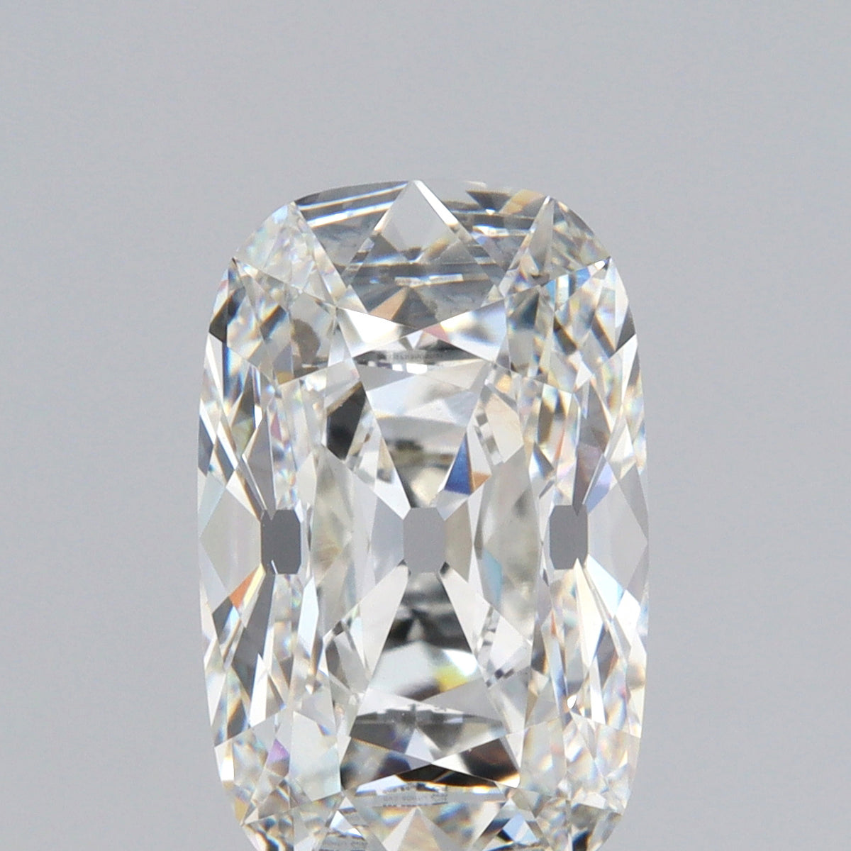 4.40ct | G/VVS2 Antique Cushion Shape Old Mine Cut Lab Diamond (IGI)