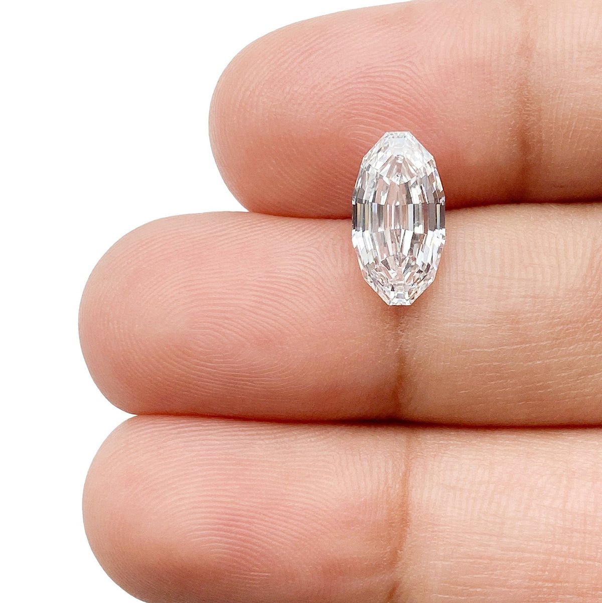 2.00ct | E/VS2 Oval Shape Step Cut Lab Diamond (IGI)-LITHOS Diamond