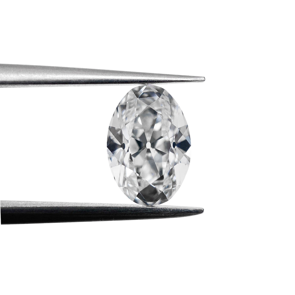 2.01ct | E/VS1 Oval Shape Old Mine Cut Lab Diamond (IGI)-LITHOS Diamond