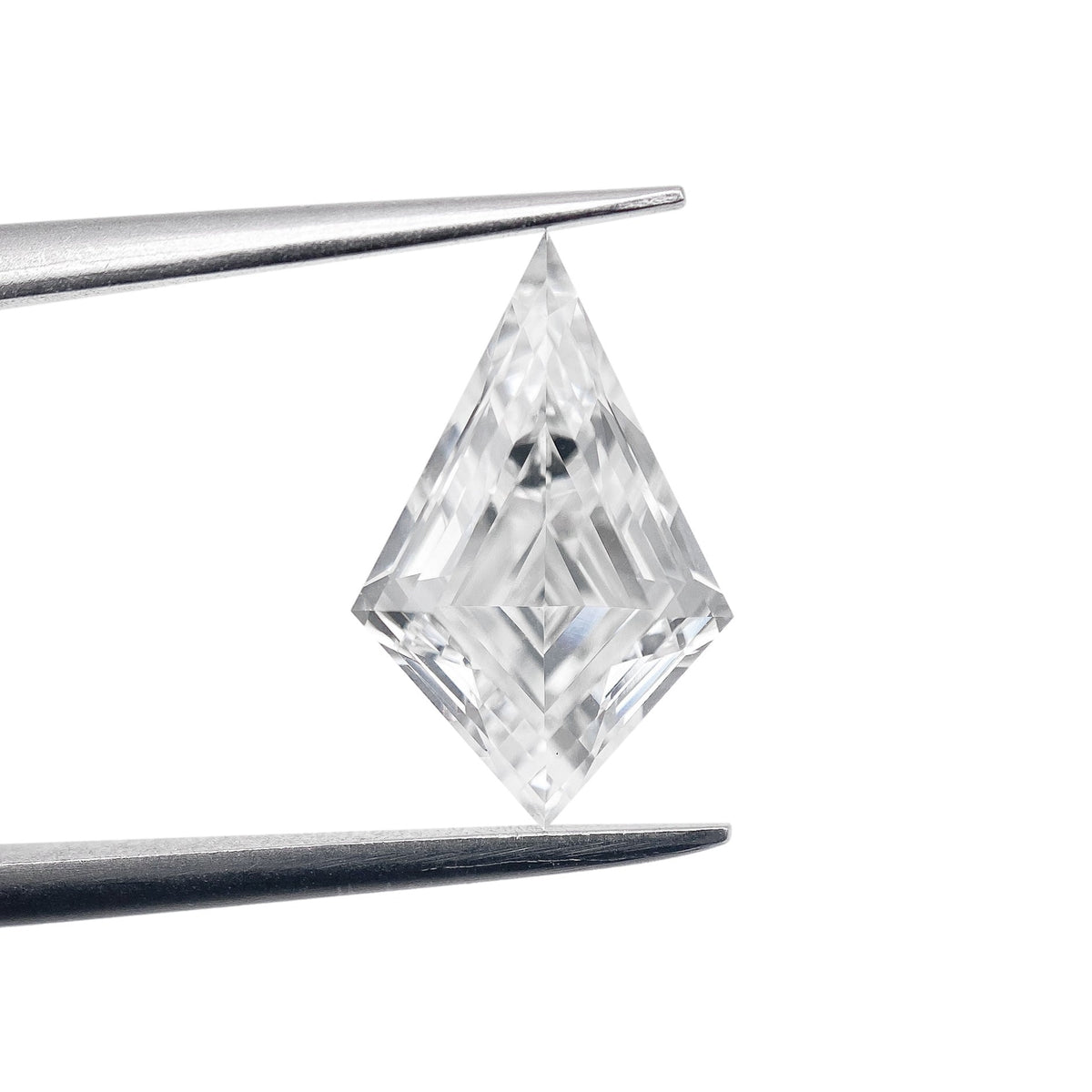 2.09ct | F/VS1 Kite Shape Step Cut Lab Diamond (IGI)-LITHOS Diamond