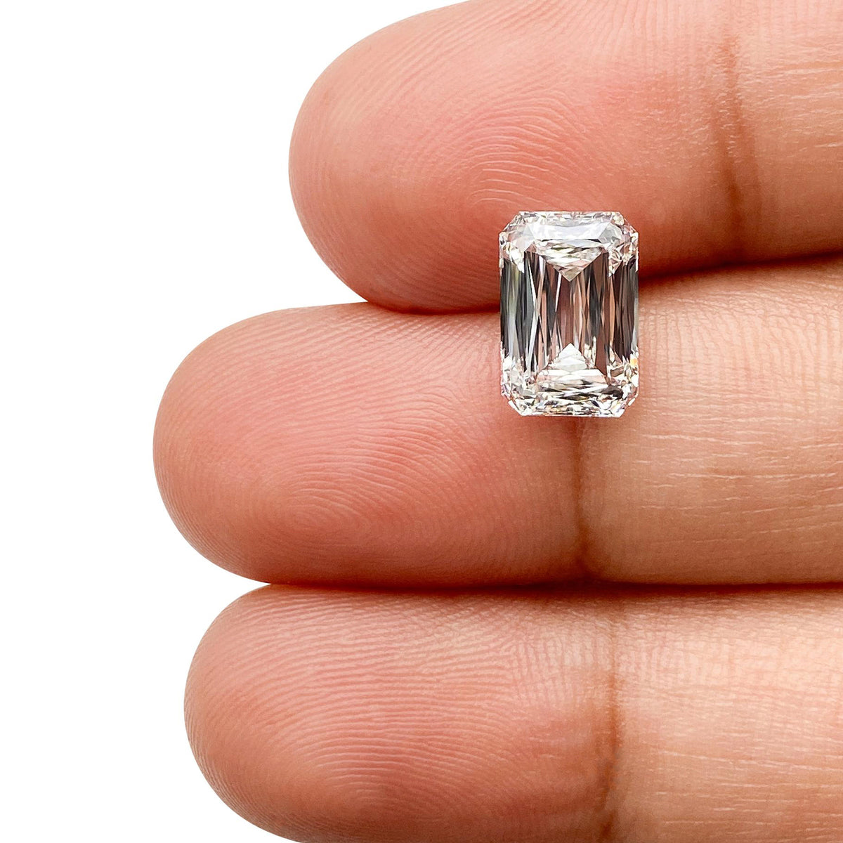 2.38ct | E/VS1 Emerald Shape Lattice Cut Lab Diamond (IGI)-LITHOS Diamond