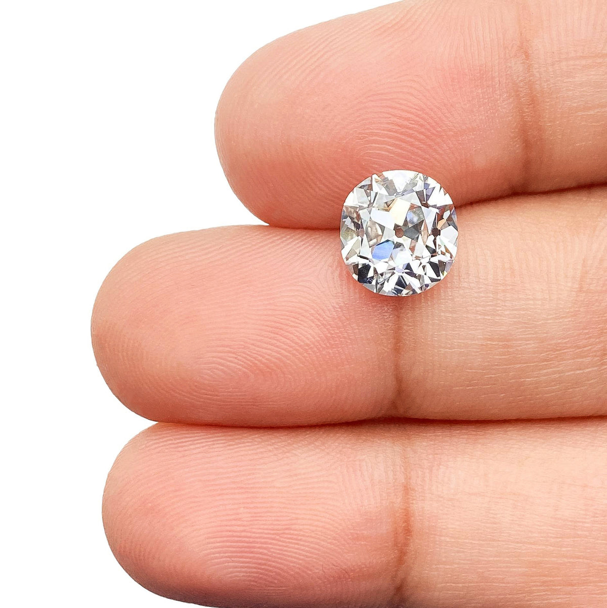 2.34ct | F/VVS2 Cushion Shape Old Mine Cut Lab Diamond (IGI)-LITHOS Diamond