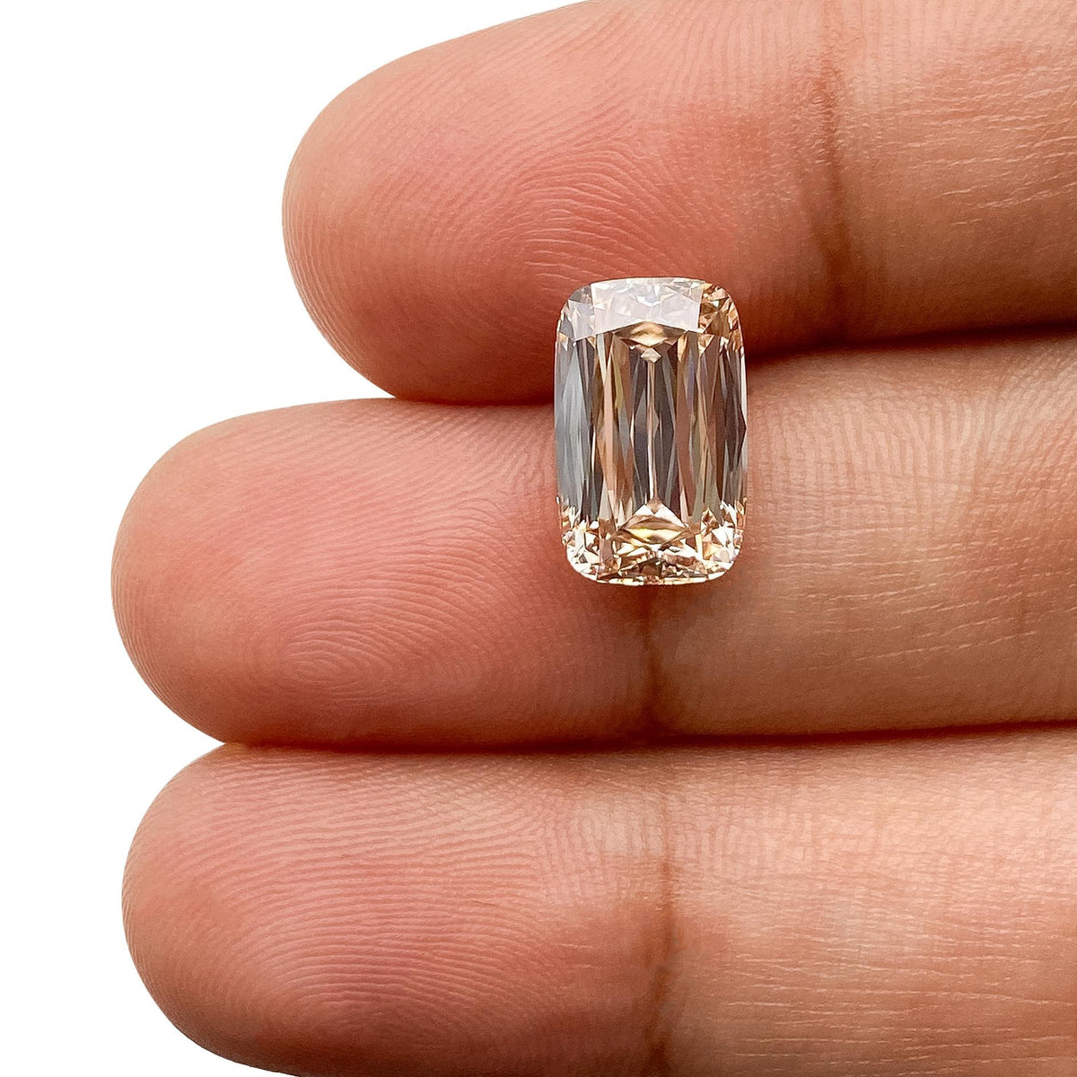 3.49ct | Light Brown/VS1 Champagne Cushion Shape Lattice Cut Lab Diamond (IGI)-LITHOS Diamond