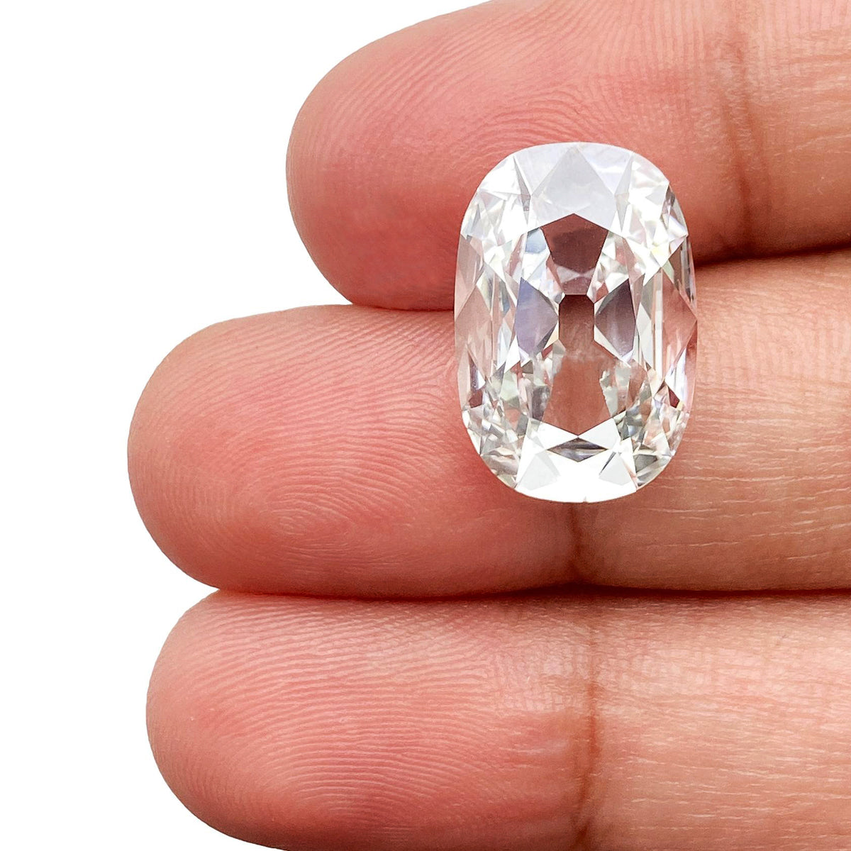 5.76ct | E/VVS2 Cushion Shape Old Mine Cut Lab Diamond (IGI)