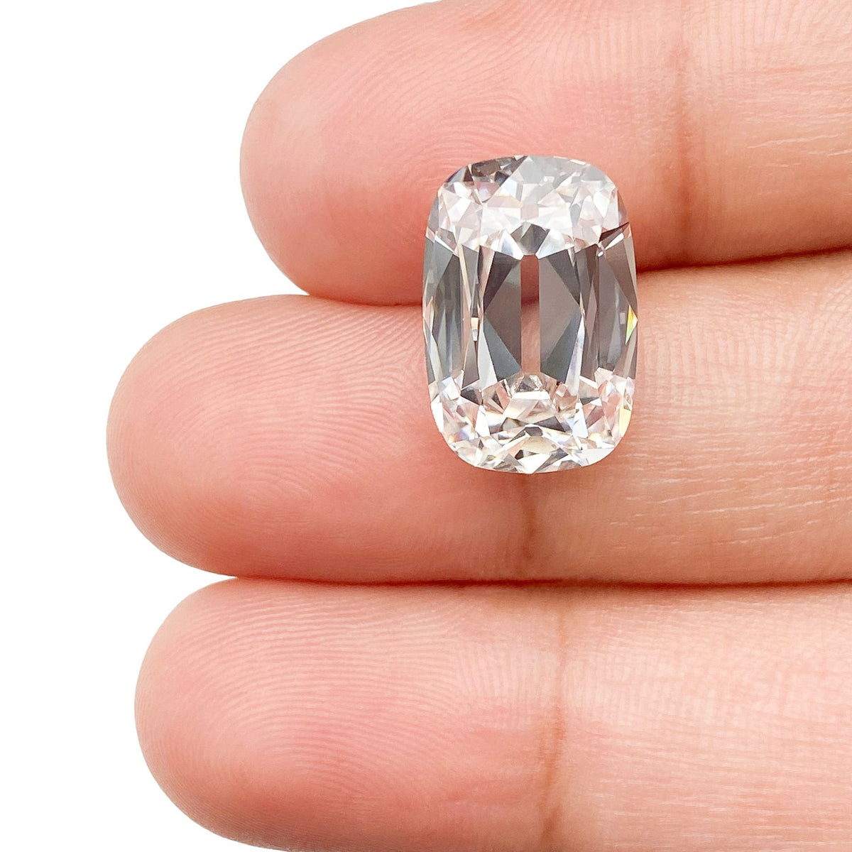 7.02ct | F/VS1 Cushion Shape Old Mine Cut Lab Diamond (IGI)