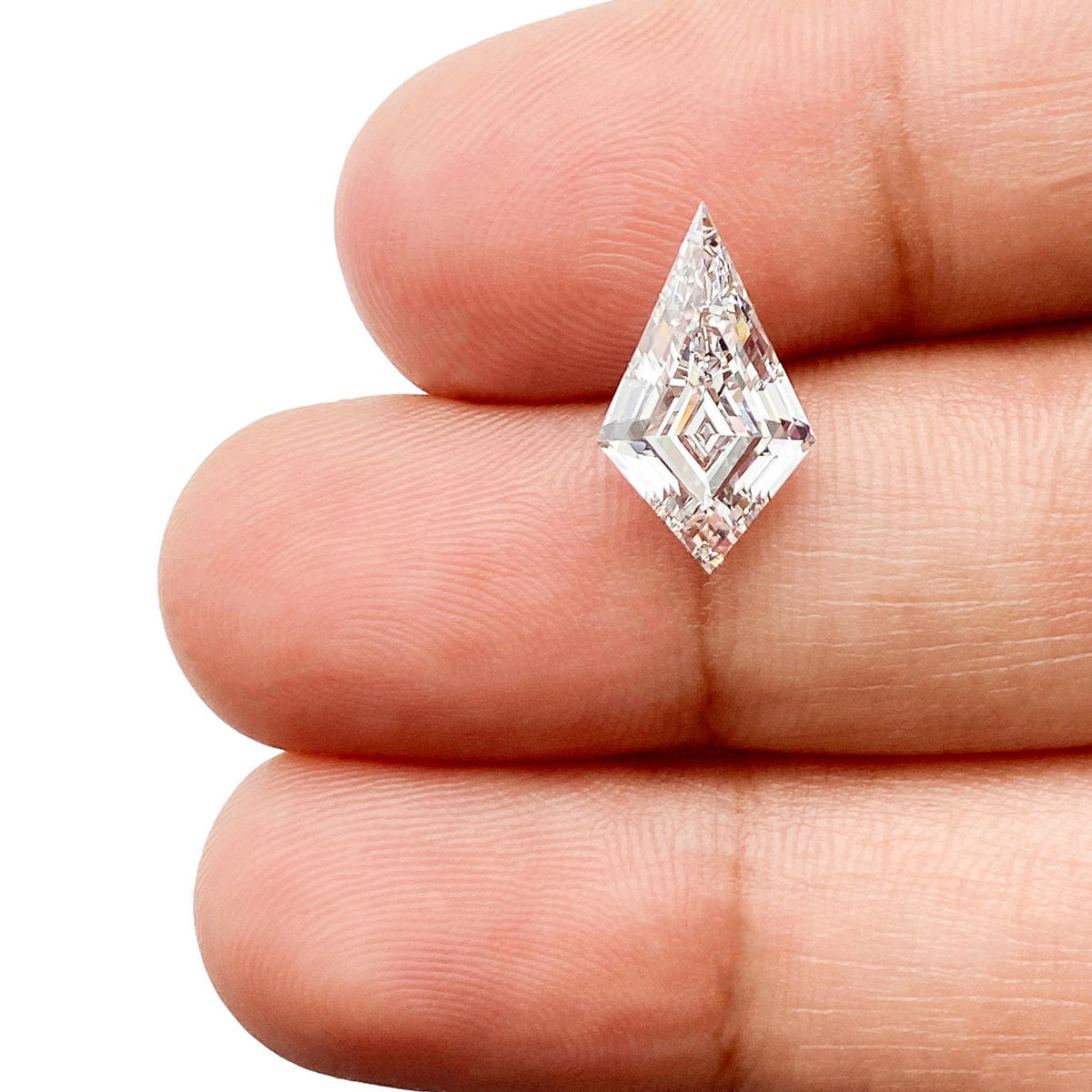 2.31ct | E/VVS2 Kite Shape Step Cut Lab Diamond (IGI)-LITHOS Diamond