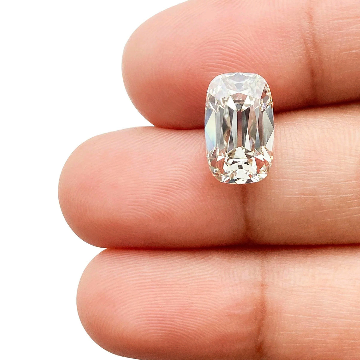 3.44ct | H/VS1 Cushion Shape Old Mine Cut Lab Diamond (IGI)-LITHOS Diamond