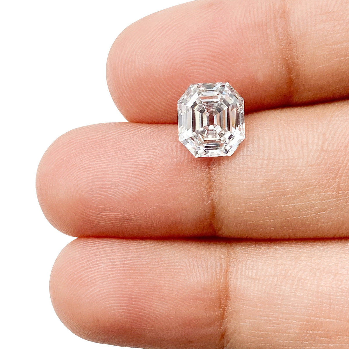 2.22ct | F/VS1 Asscher Shape Step Cut Lab Diamond (IGI)-LITHOS Diamond