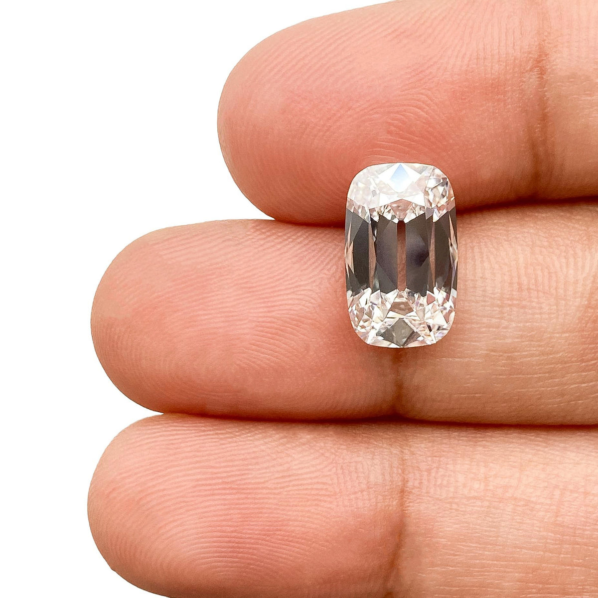 3.26ct | F/VVS2 Cushion Shape Old Mine Cut Lab Diamond (IGI)