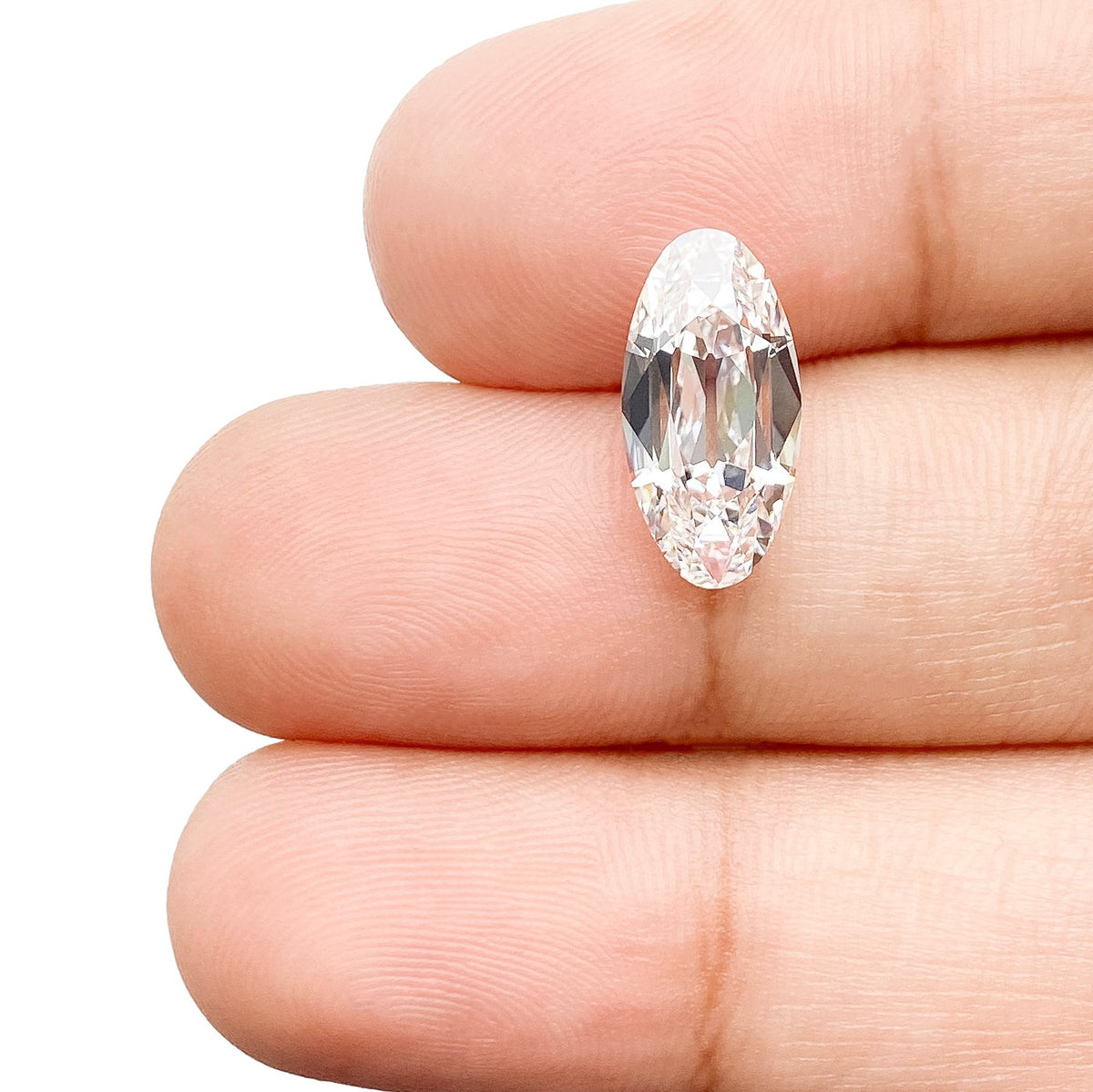 2.72ct | E/VVS2 Oval Shape Old Mine Cut Lab Diamond (IGI)