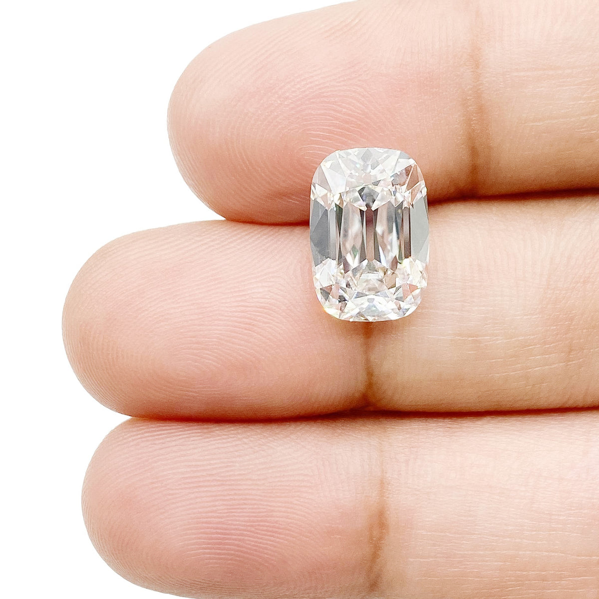 4.07ct | E/VVS2 Cushion Shape Old Mine Cut Lab Diamond (IGI)