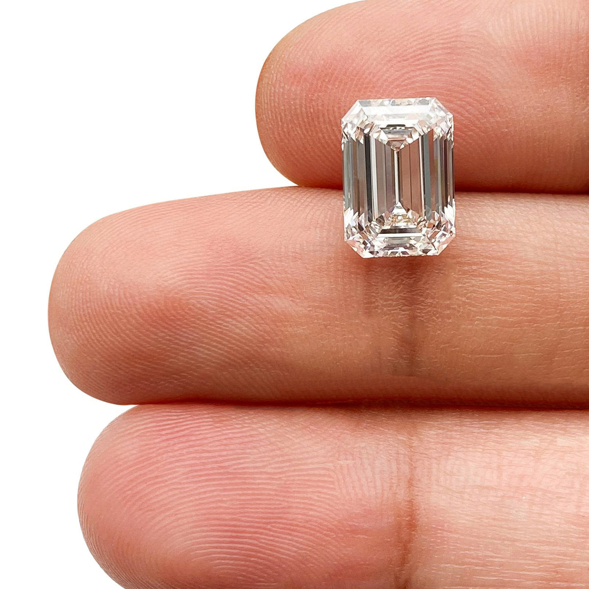 3.76ct | F/VS1 Emerald Shape Step Cut Lab Diamond (IGI)