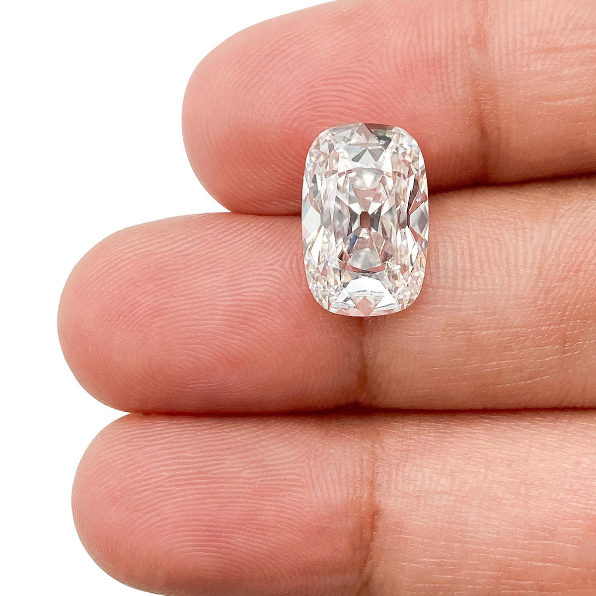 4.61ct | F/VVS2 Antique Cushion Shape Old Mine Cut Lab Diamond (IGI)