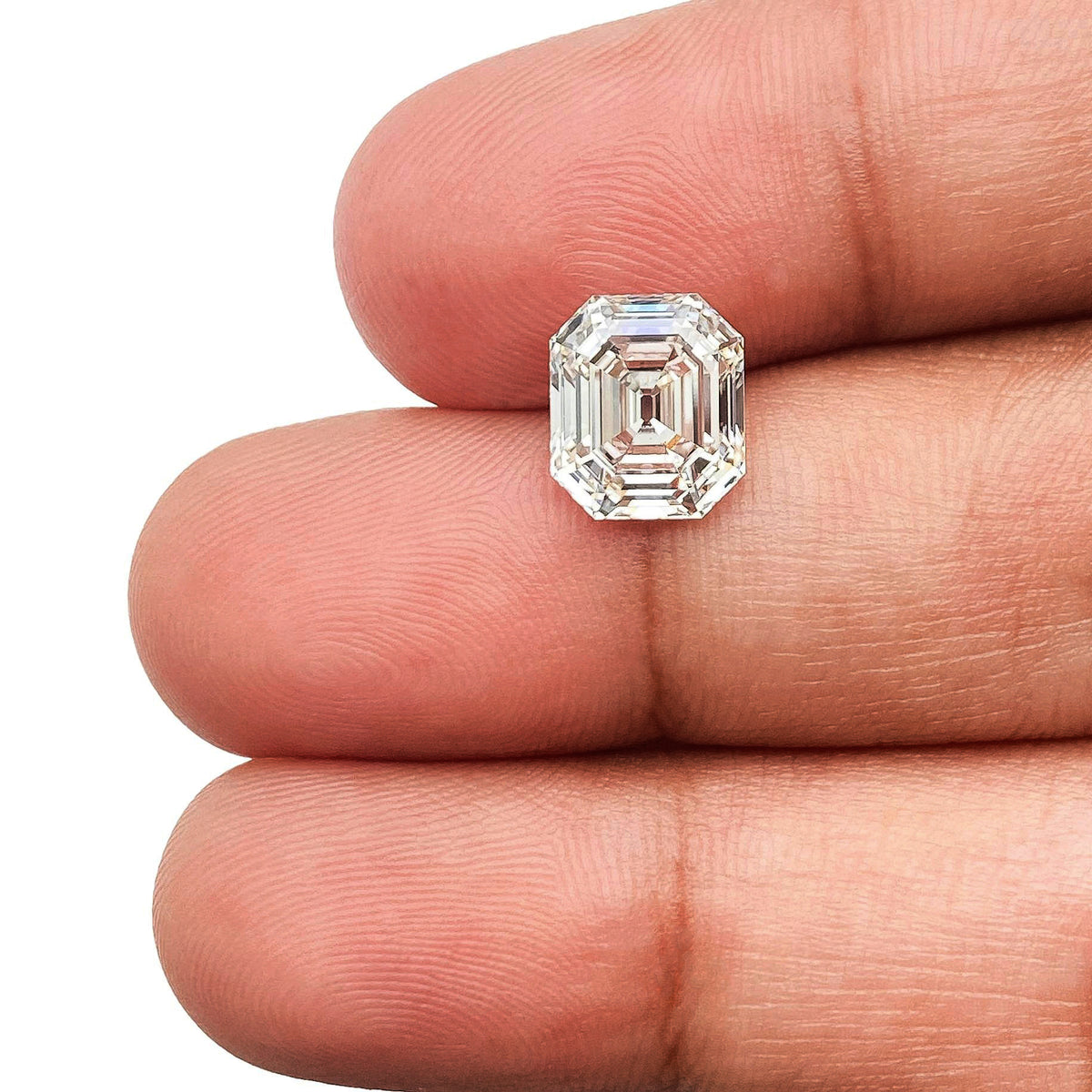 2.51ct | G/VVS2 Antique Emerald Shape Step Cut Lab Diamond (IGI)-LITHOS Diamond