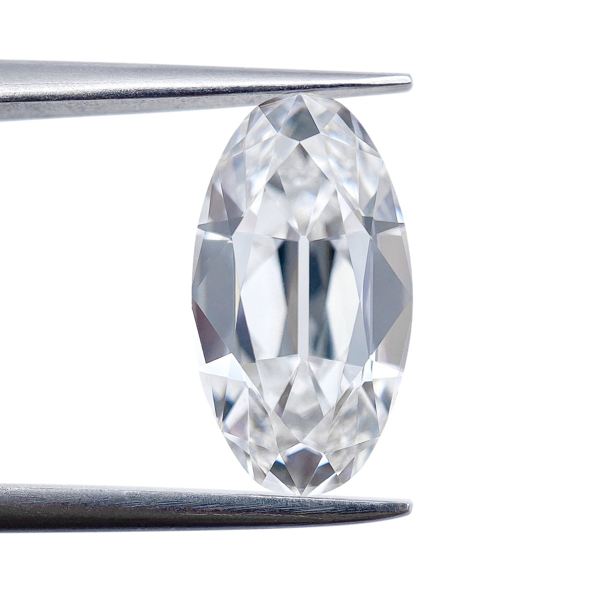 2.51ct | E/VS1 Oval Shape Old Mine Cut Lab Diamond (IGI)-LITHOS Diamond