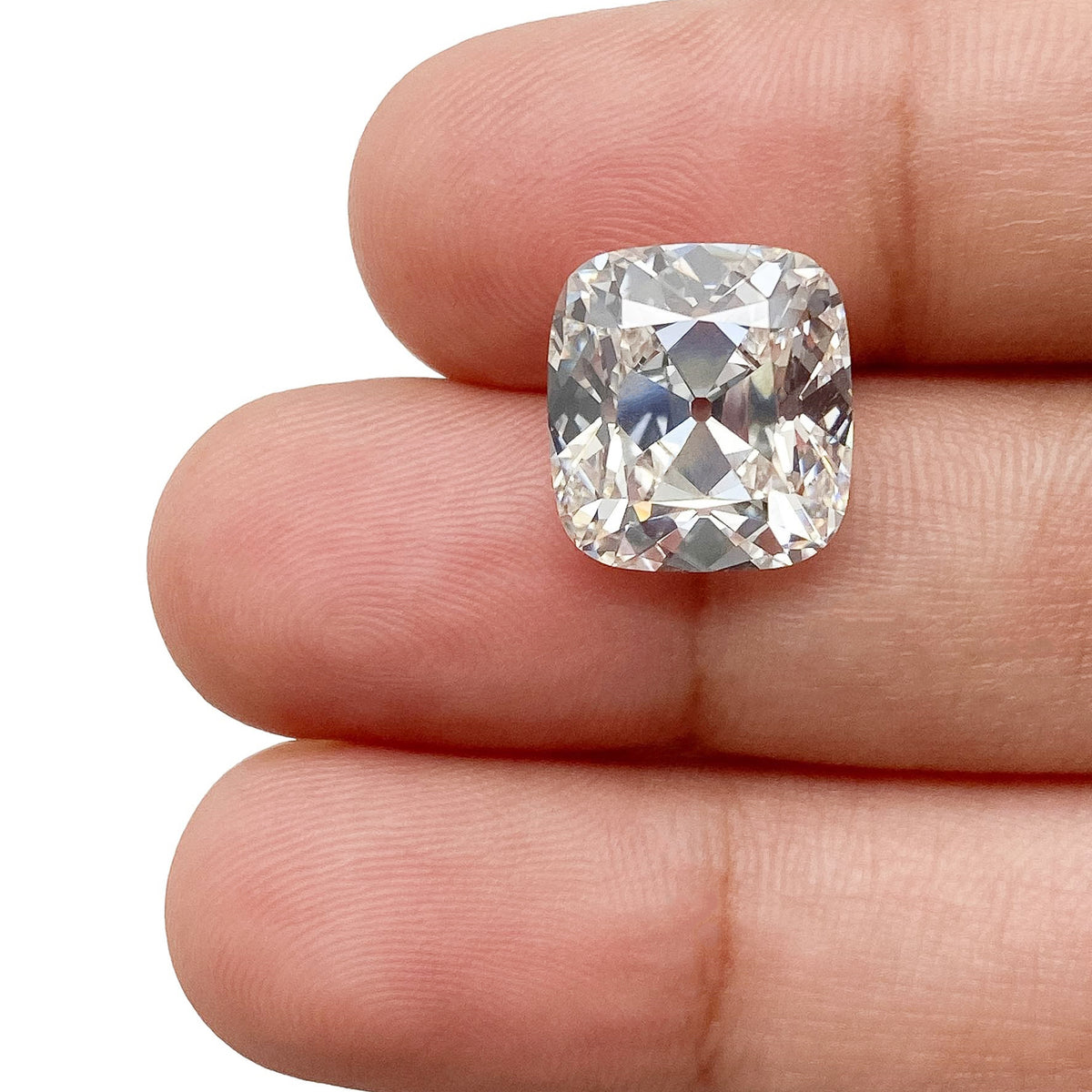 7.01ct | F/VS1 Cushion Shape Old Mine Cut Lab Diamond (IGI)