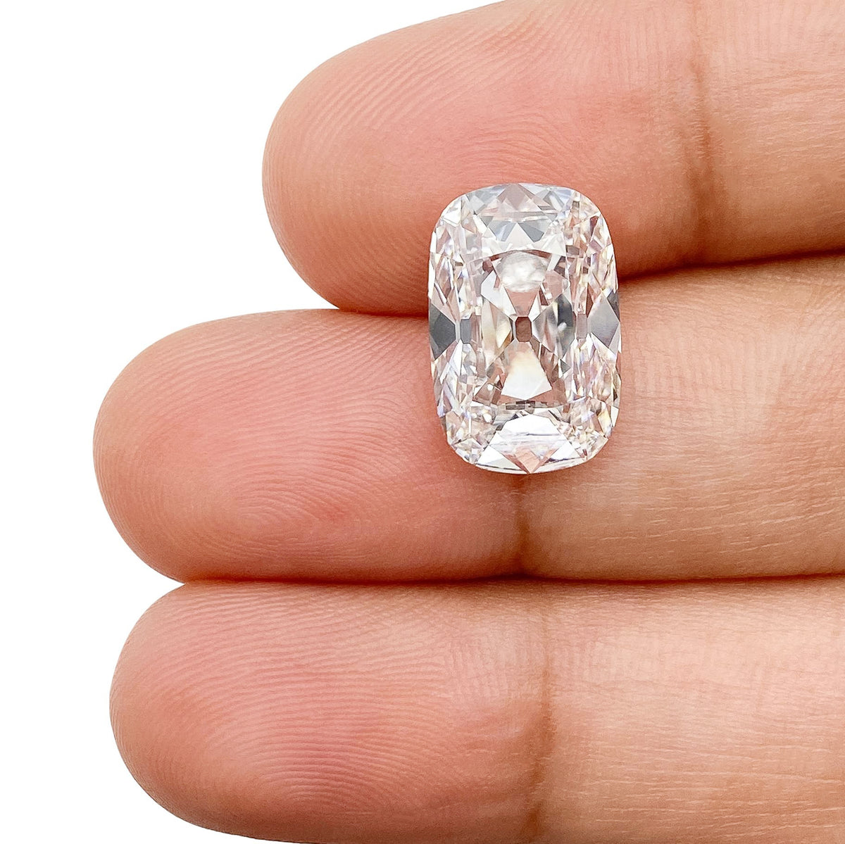 5.60ct | F/VS1 Cushion Shape Old Mine Cut Lab Diamond (IGI)