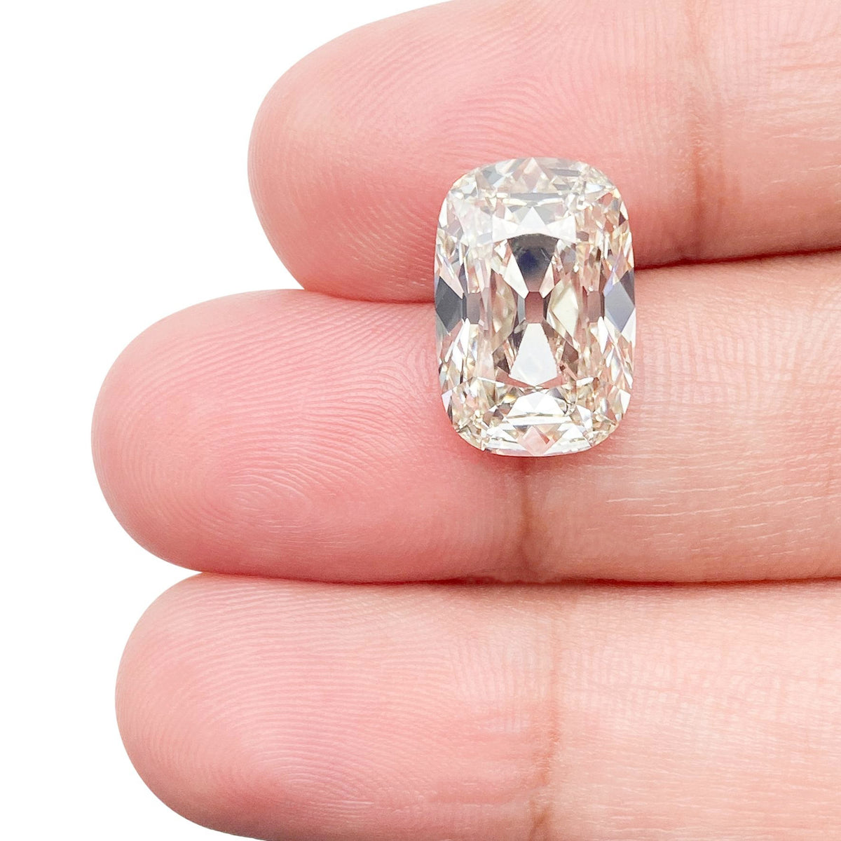 5.85ct | J/VS1 Cushion Shape Antique Old Mine Cut Lab Diamond (IGI)