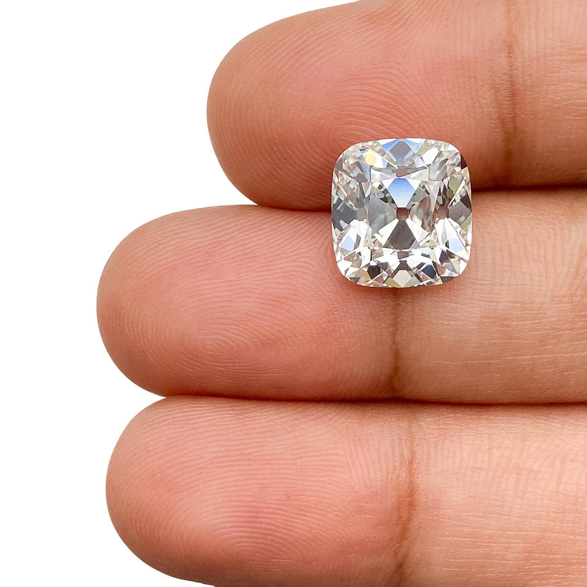 4.55ct | F/VS1 Cushion Shape Old Mine Cut Lab Diamond (IGI)