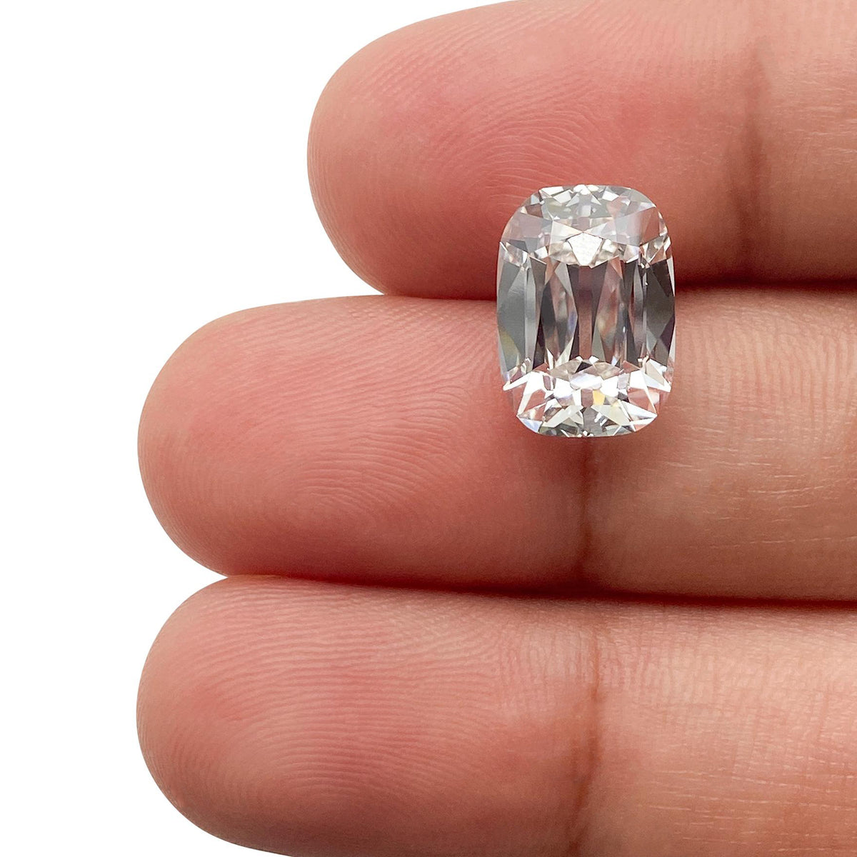 4.03ct | F/VVS1 Cushion Shape Old Mine Cut Lab Diamond (IGI)