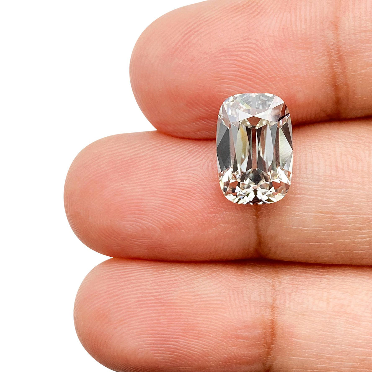 3.23ct | I/VS2 Cushion Shape Old Mine Cut Lab Diamond (IGI)
