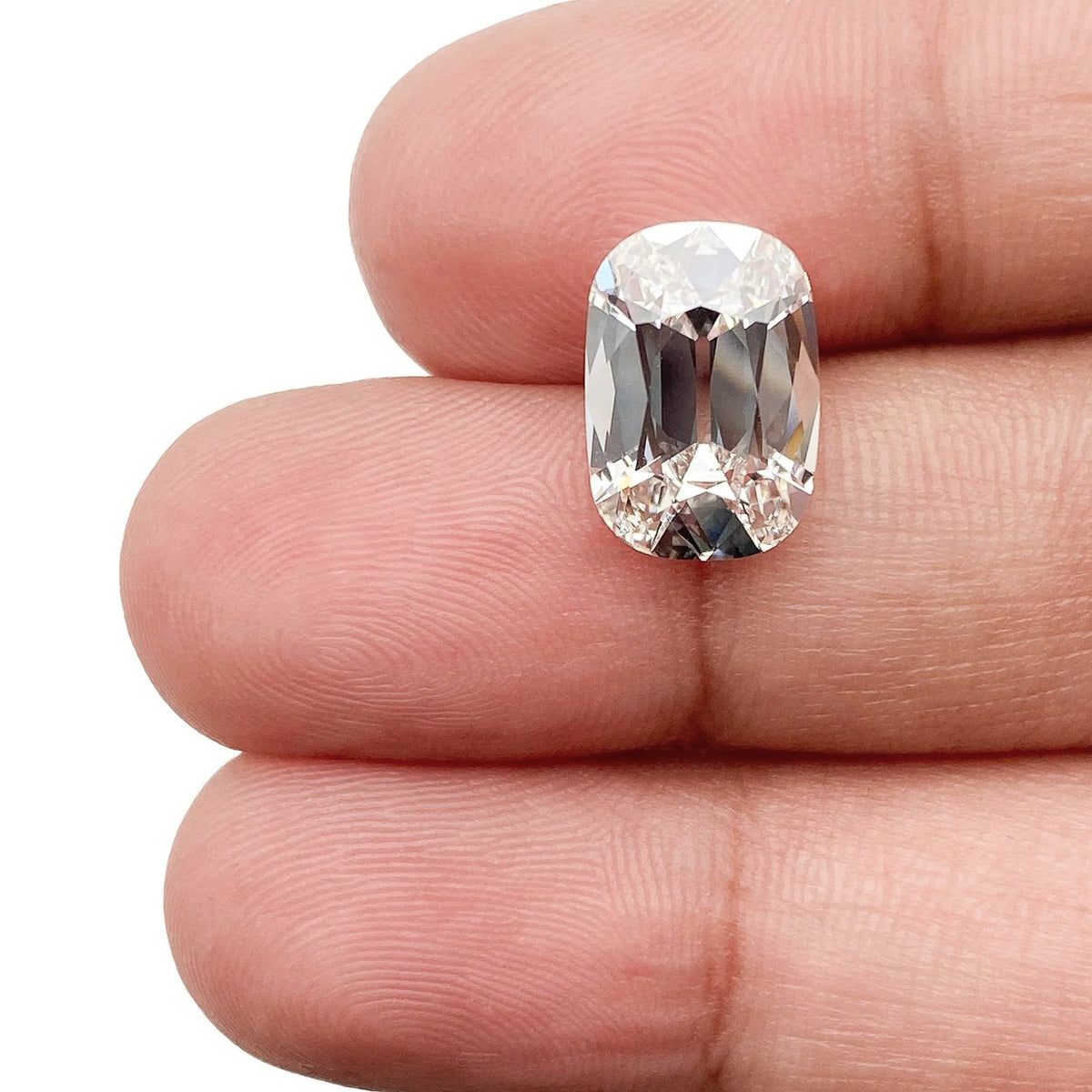 3.31ct | F/VS1 Cushion Shape Old Mine Cut Lab Diamond (IGI)-LITHOS Diamond
