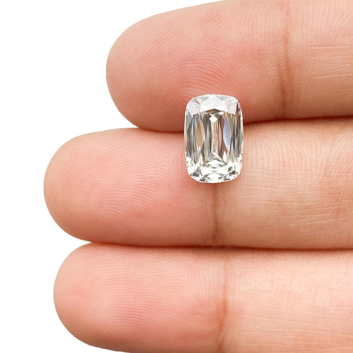 2.77ct | F/VS1 Cushion Shape Lattice Cut Lab Diamond (IGI)