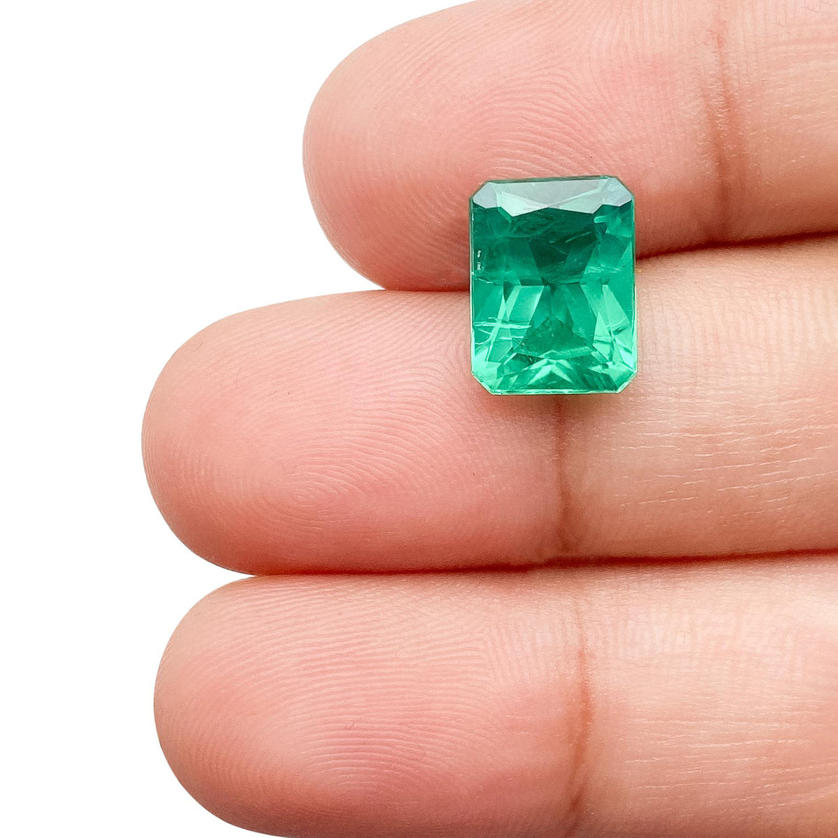 2.95ct | Brilliant Cut Radiant Shape Lab Emerald