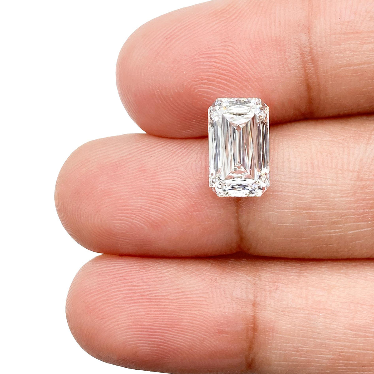 2.59ct | E/VVS2 Emerald Shape Lattice Cut Lab Diamond (IGI)