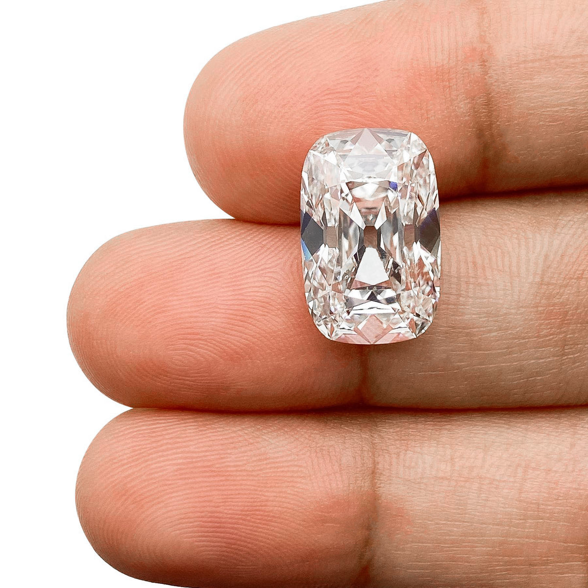 6.56ct | F/VVS2 Cushion Old Mine Cut Lab Diamond (IGI)