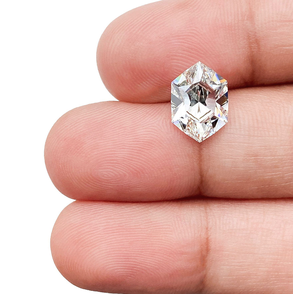 2.40ct | E/VVS2 Hexagon Shape Brilliant Cut Lab Diamond (IGI)-LITHOS Diamond