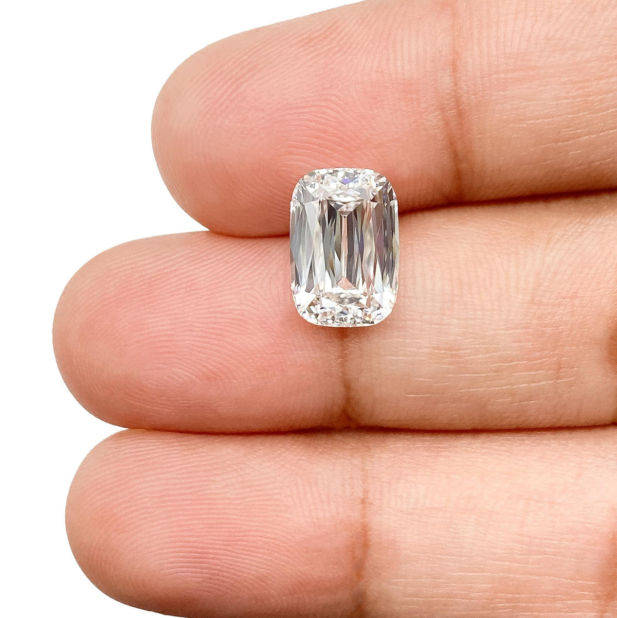 3.20ct | G/VS1 Cushion Shape Lattice Cut Lab Diamond (IGI)