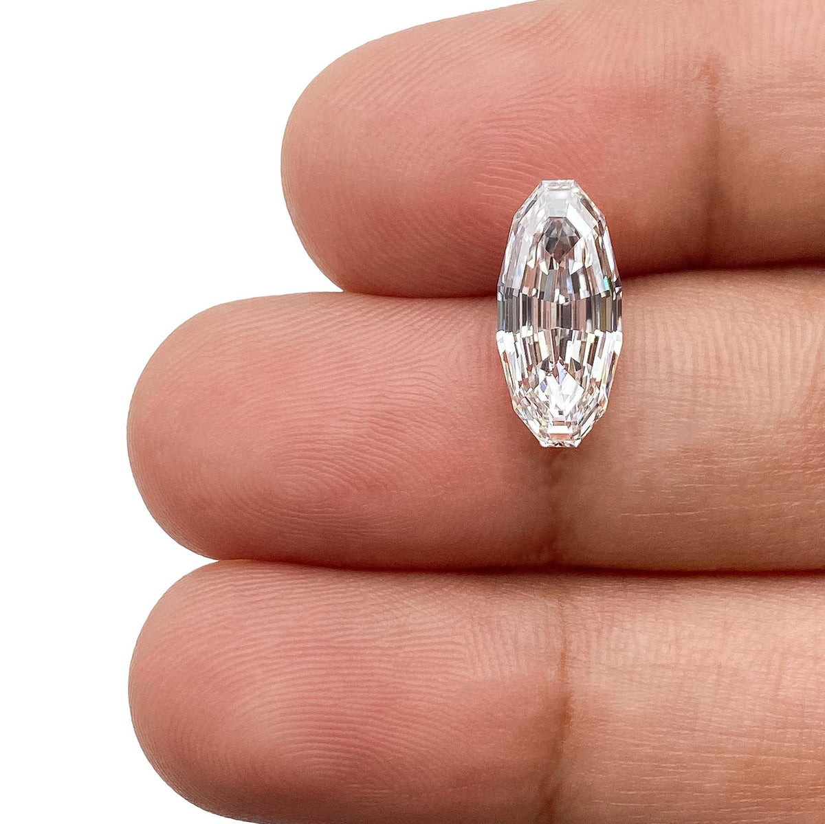 2.21ct | E/VS1 Oval Shape Step Cut Lab Diamond (IGI)