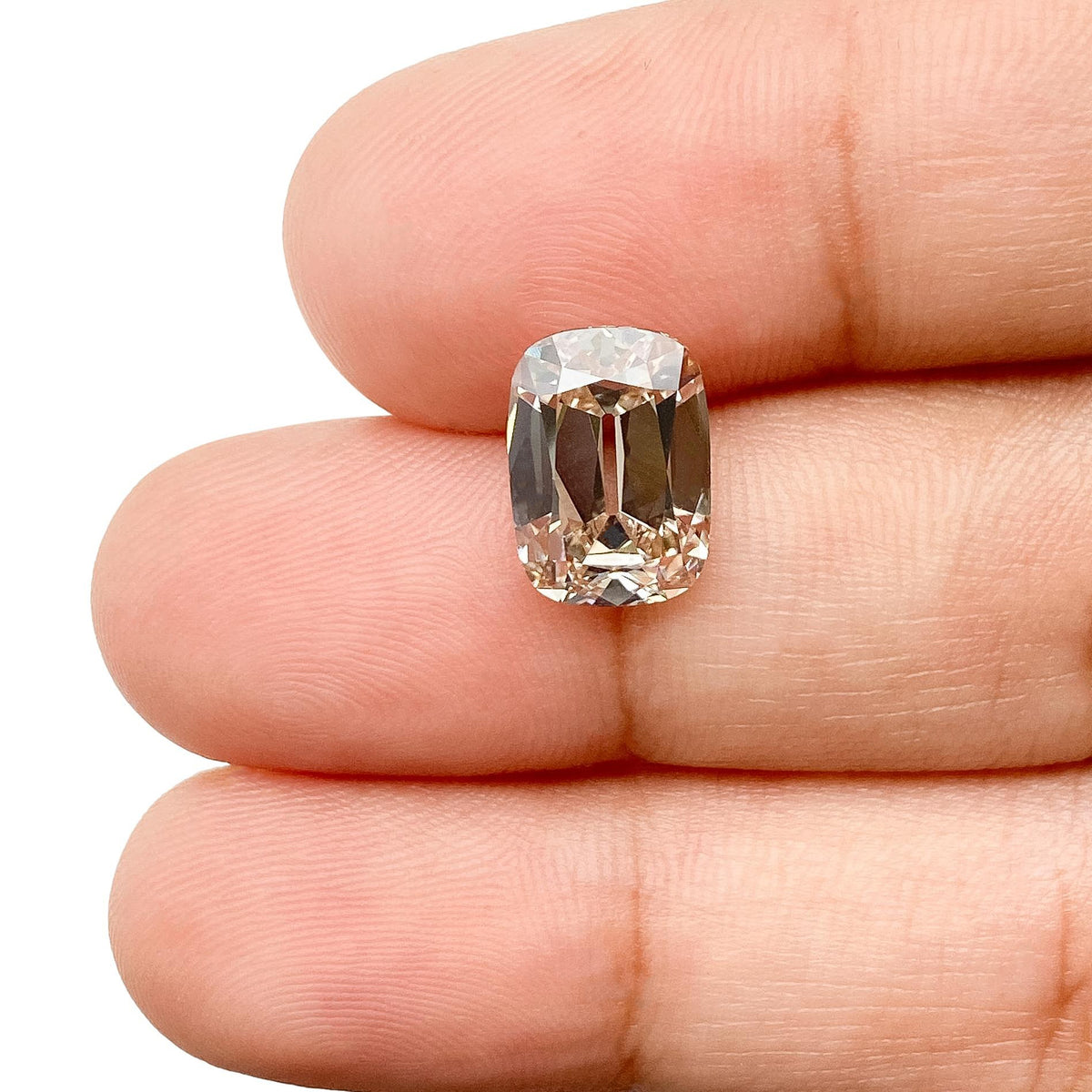 2.89ct | Very Light Brown/VVS2 Cushion Shape Old Mine Cut Lab Diamond (IGI)-LITHOS Diamond