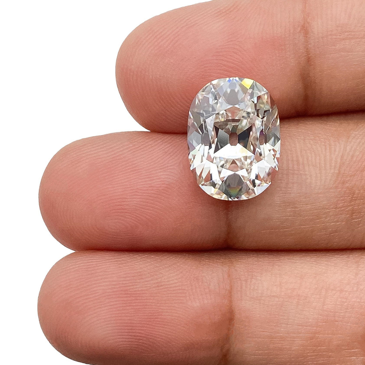 6.20ct | F/VVS2 Cushion Shape Old Mine Cut Lab Diamond (IGI)